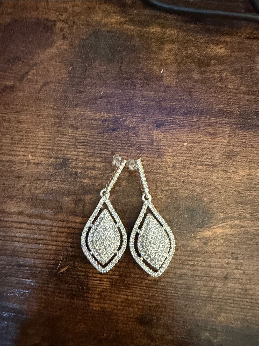 Sparkling Silver Teardrop Dangle Earrings - Elegant Women Jewelry